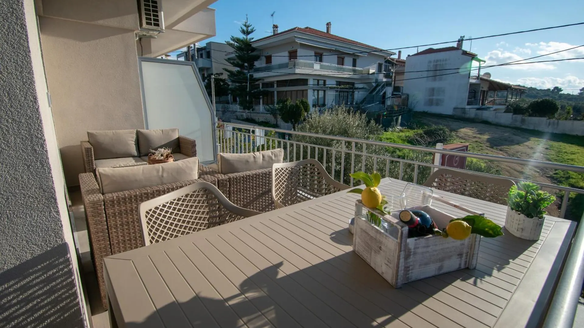 Magdalena Seaside Apartments Nea Roda