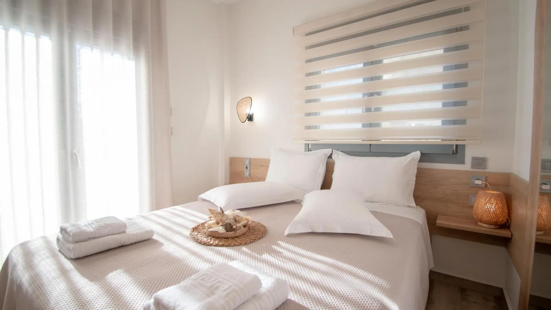 Magdalena Seaside Apartments Nea Roda