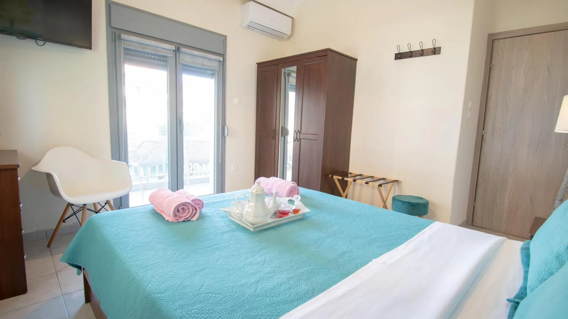 Magdalena Seaside Apartments Nea Roda 0*,  Grecia