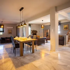  Βίλα τraditional Fully Detached On A Luxurious Hillock Of Panorama With Its Own Garden Also For Family&wedding Gatherings&kid's Parties - Under 13